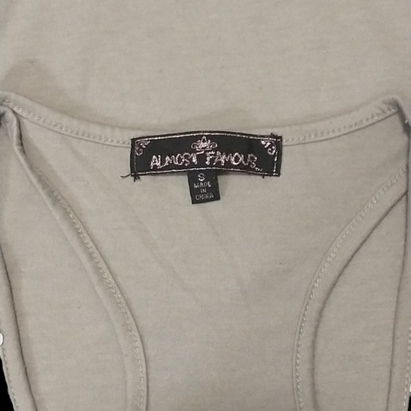 Tank top - Picture 3 of 3